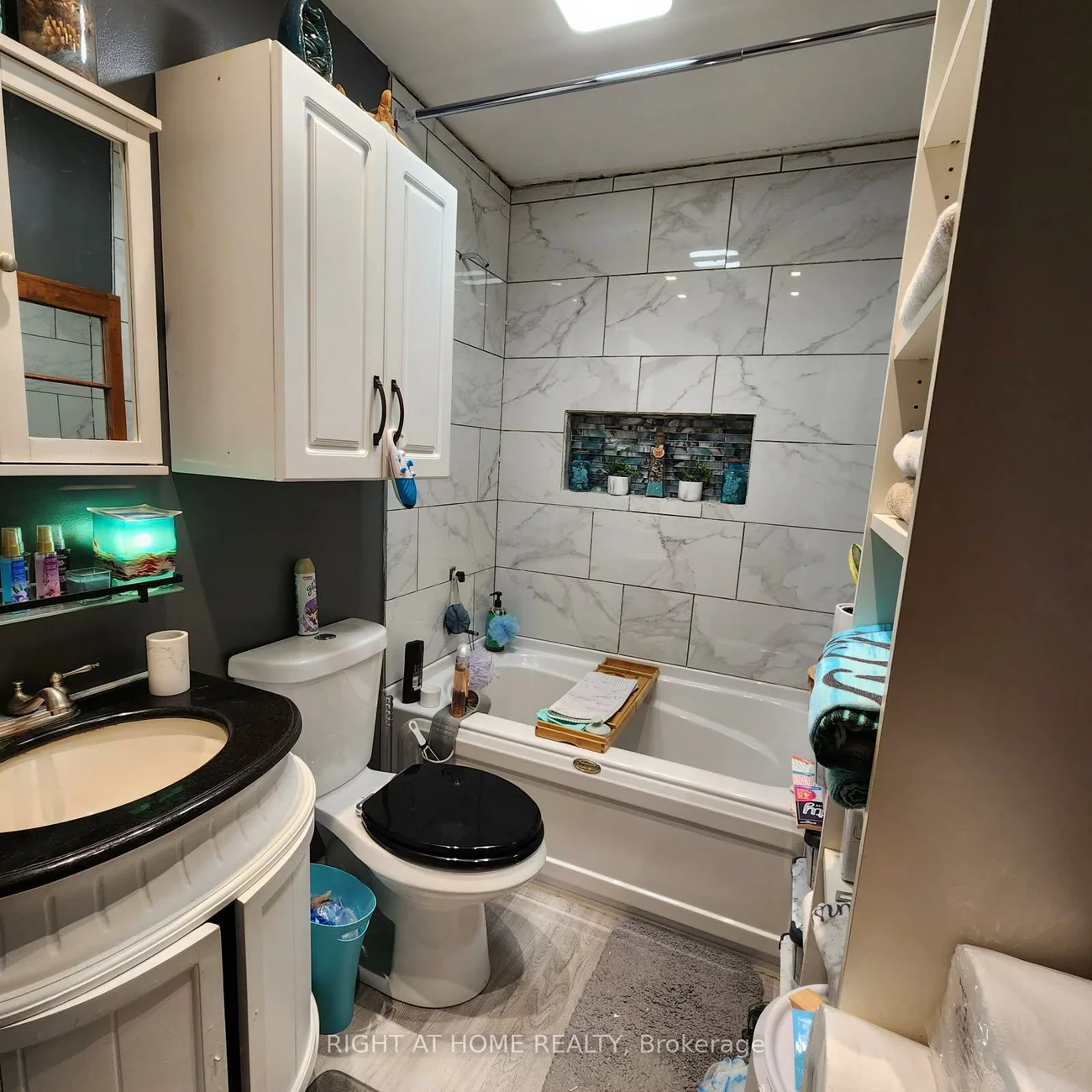 63, Ferris, Cundles East, Barrie