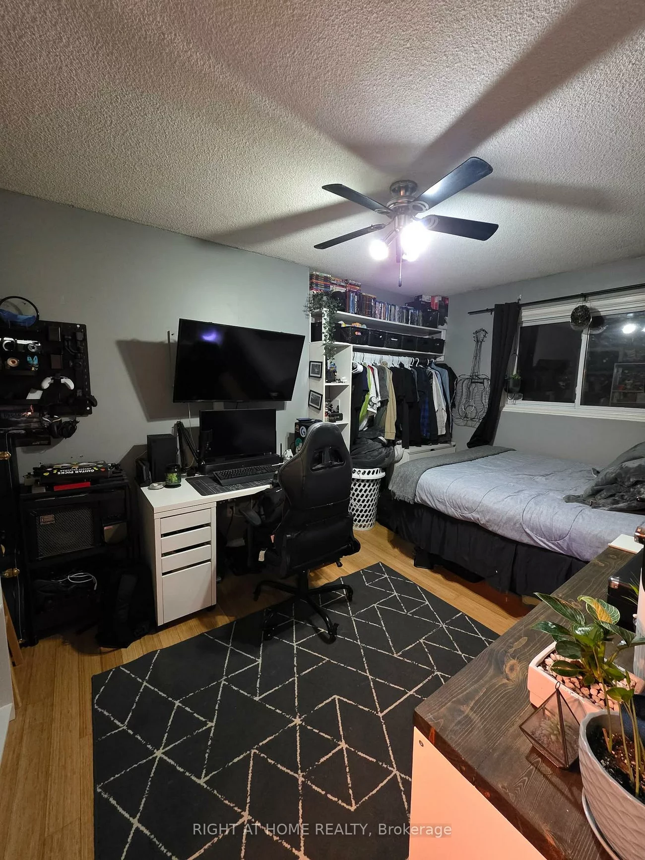 63, Ferris, Cundles East, Barrie