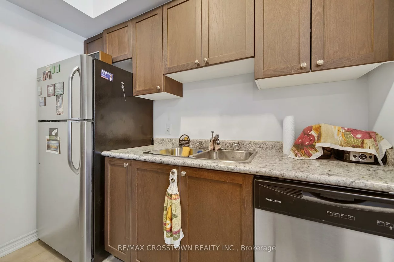 100, Dean, Painswick South, Barrie