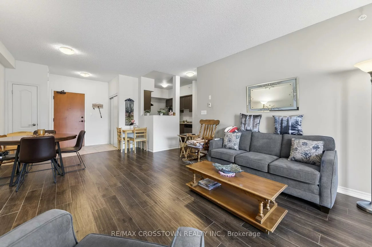 100, Dean, Painswick South, Barrie