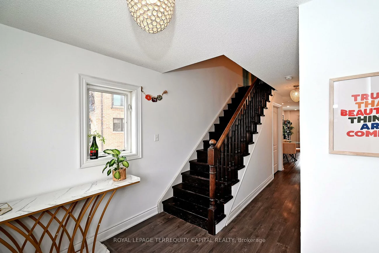 31, Madelaine, Painswick South, Barrie