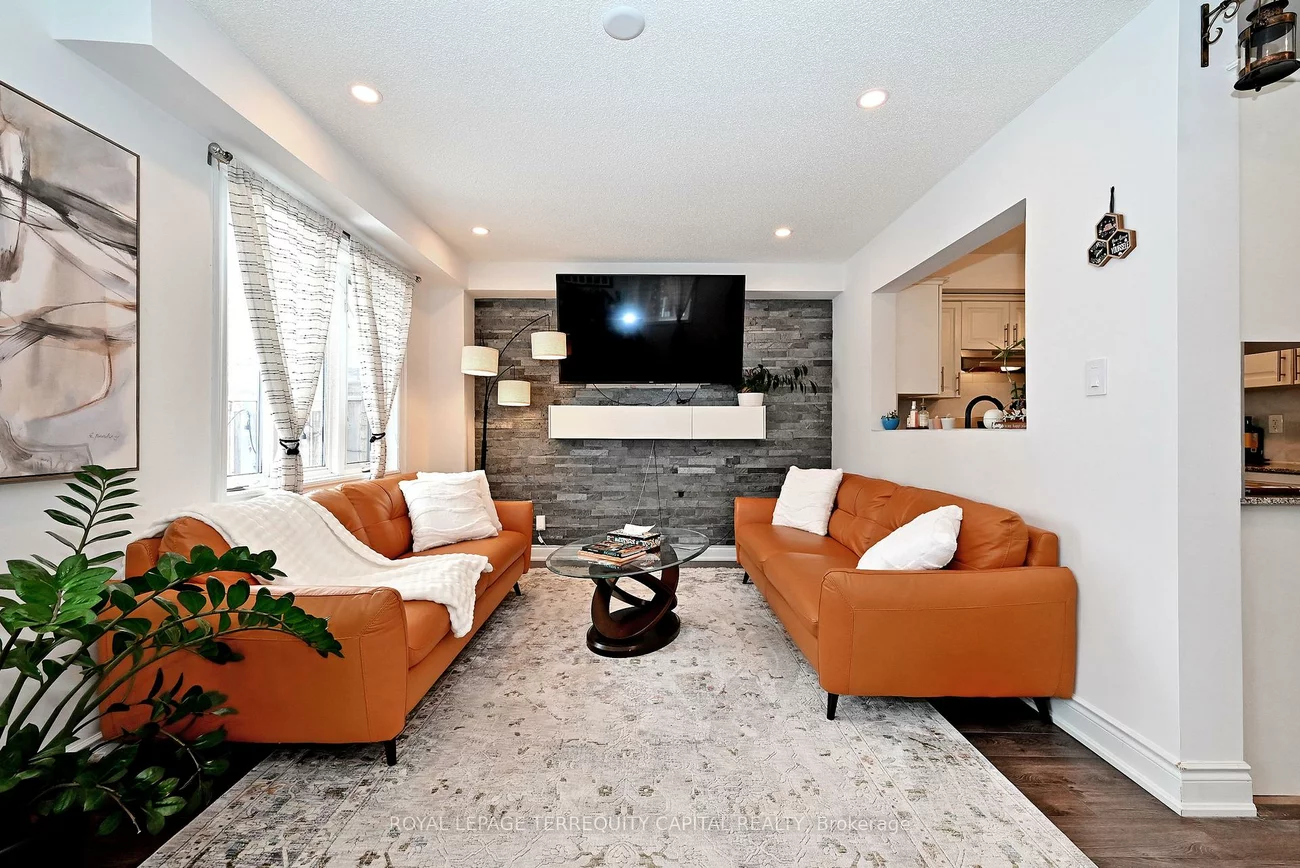 31, Madelaine, Painswick South, Barrie