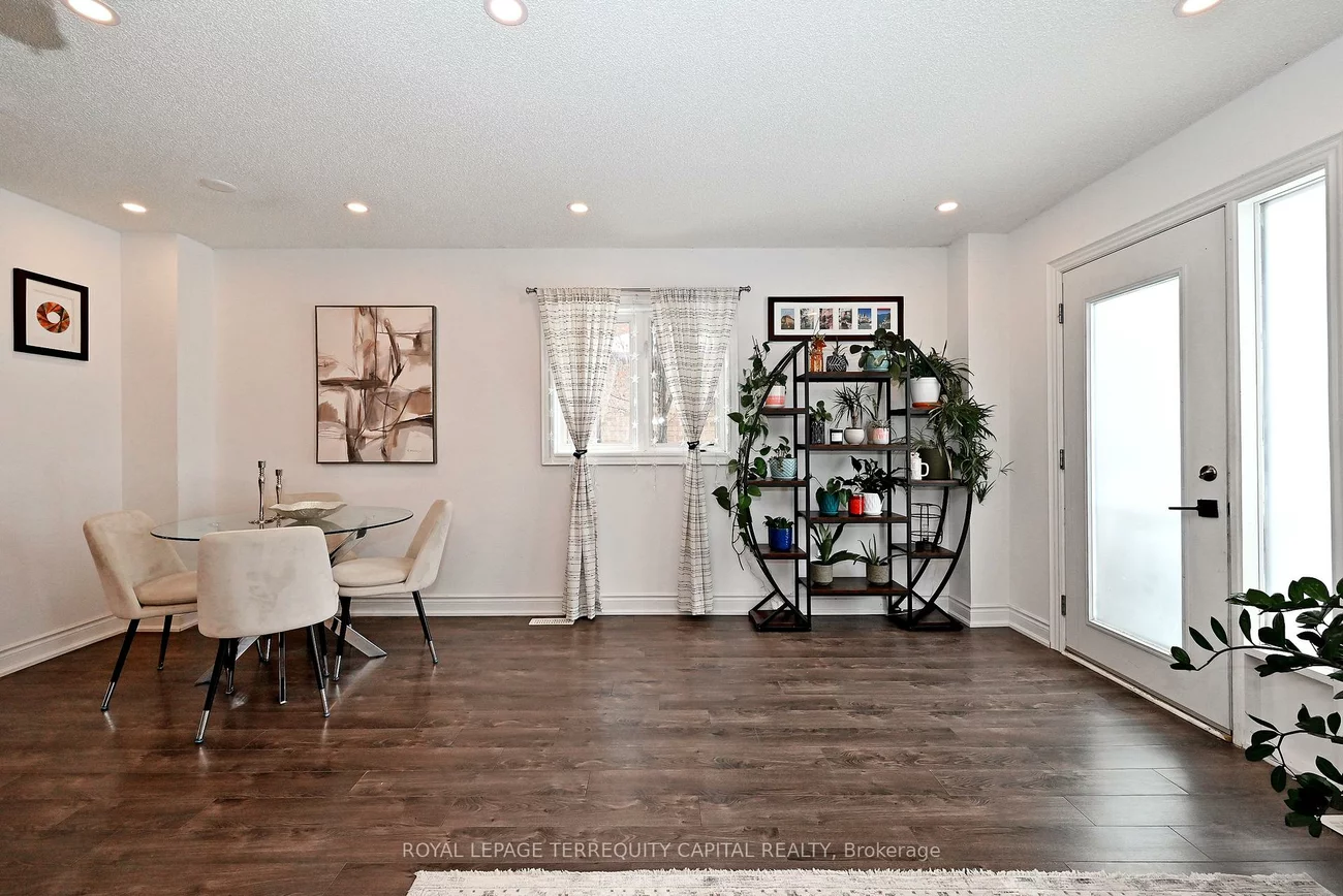 31, Madelaine, Painswick South, Barrie