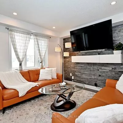 31, Madelaine, Painswick South, Barrie