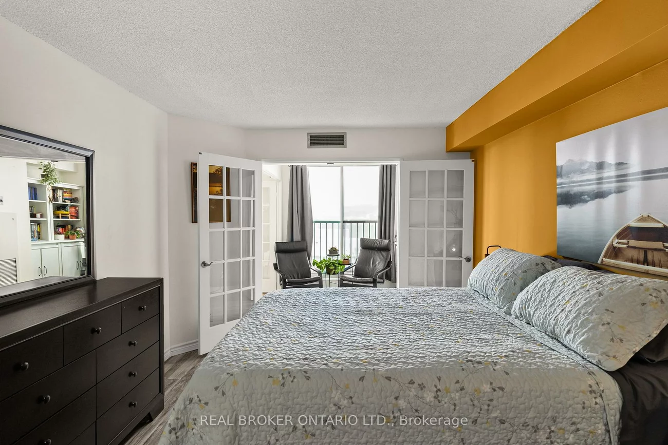 140, Dunlop, City Centre, Barrie