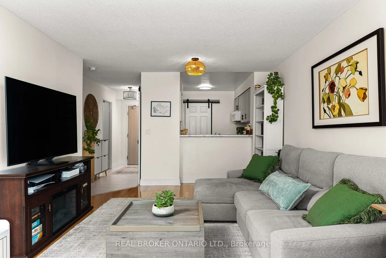 140, Dunlop, City Centre, Barrie