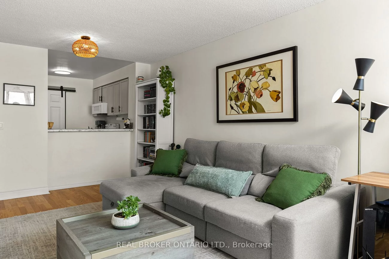 140, Dunlop, City Centre, Barrie