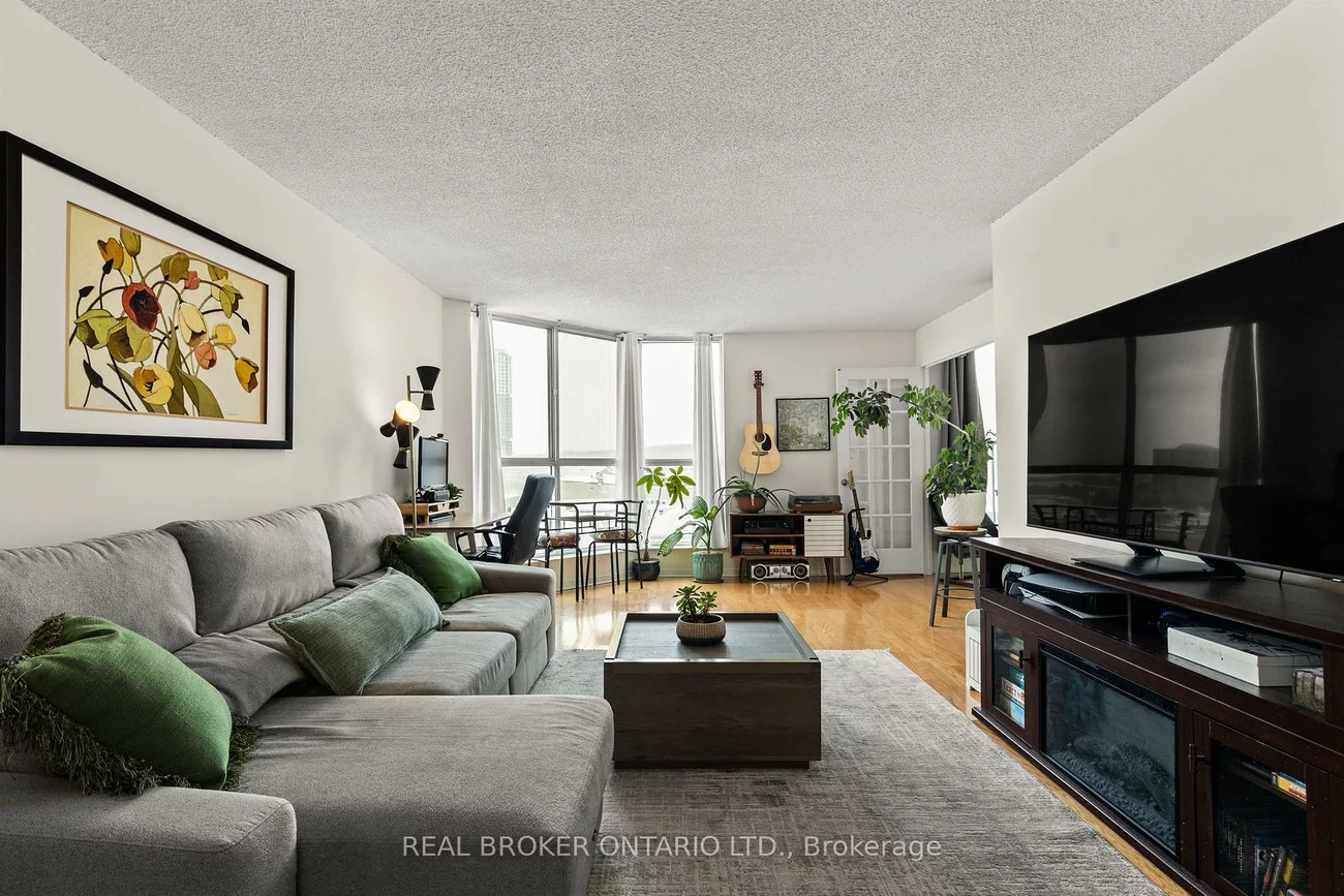 140, Dunlop, City Centre, Barrie