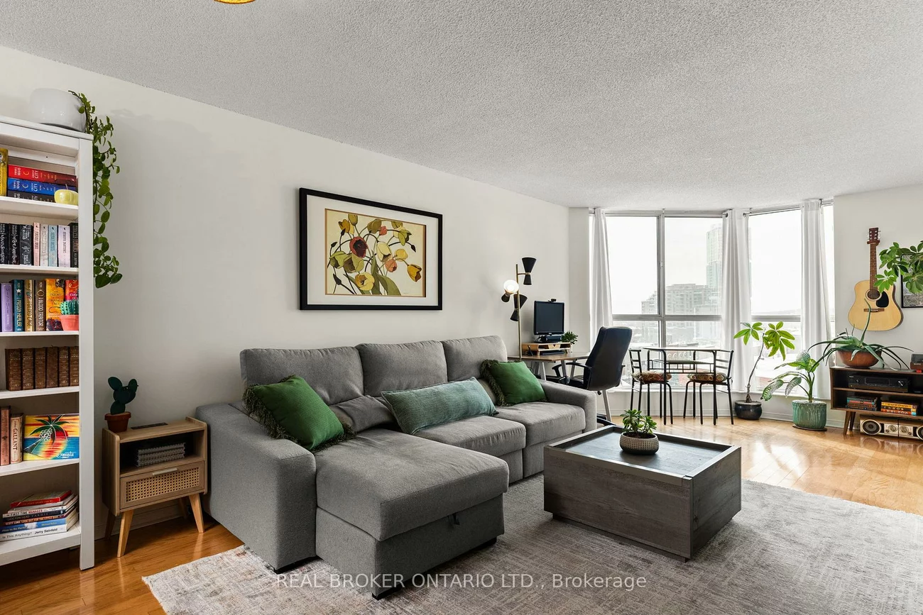 140, Dunlop, City Centre, Barrie