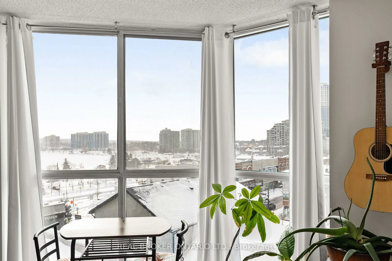 140, Dunlop, City Centre, Barrie