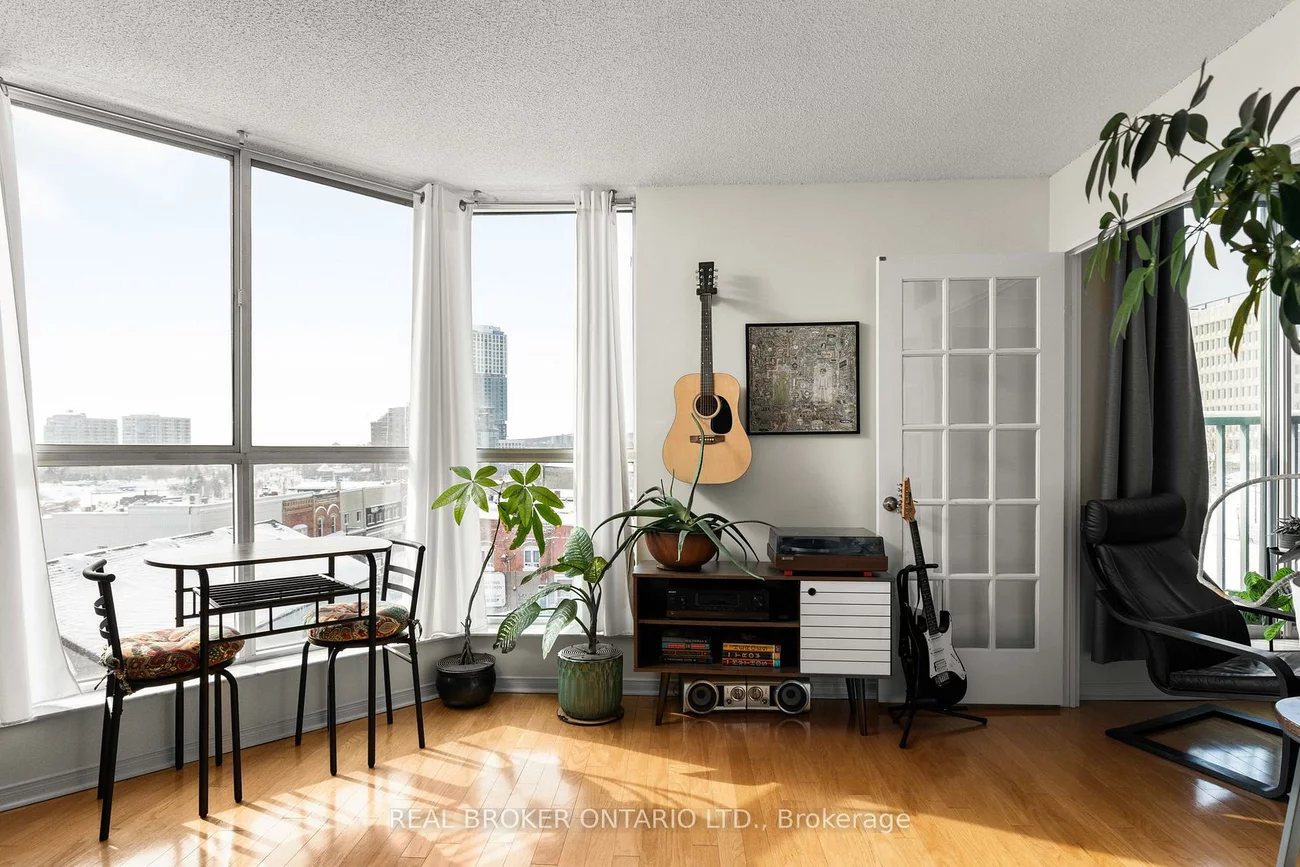 140, Dunlop, City Centre, Barrie