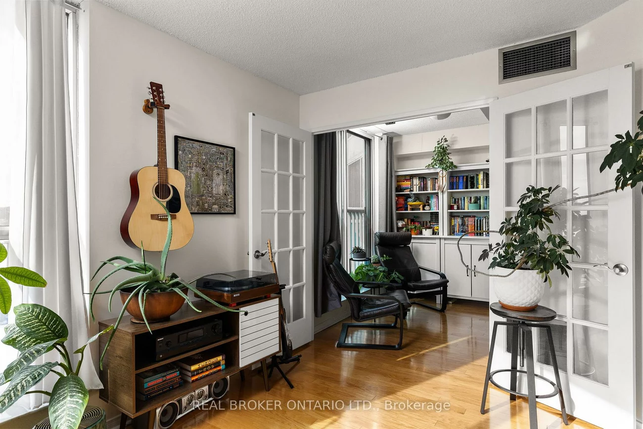 140, Dunlop, City Centre, Barrie