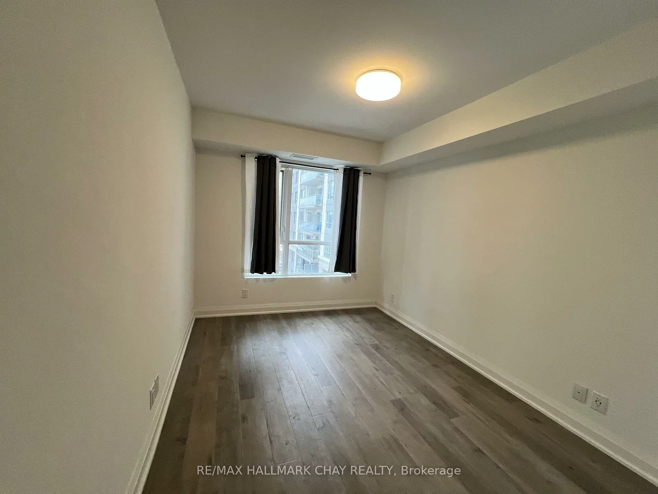 58, LAKESIDE, Little Lake, Barrie