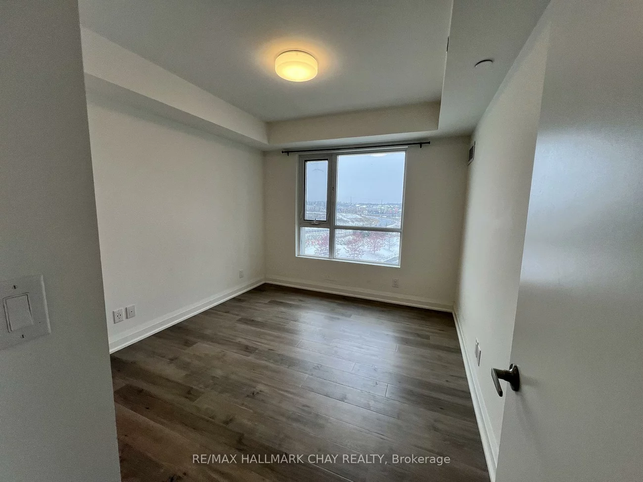 58, LAKESIDE, Little Lake, Barrie