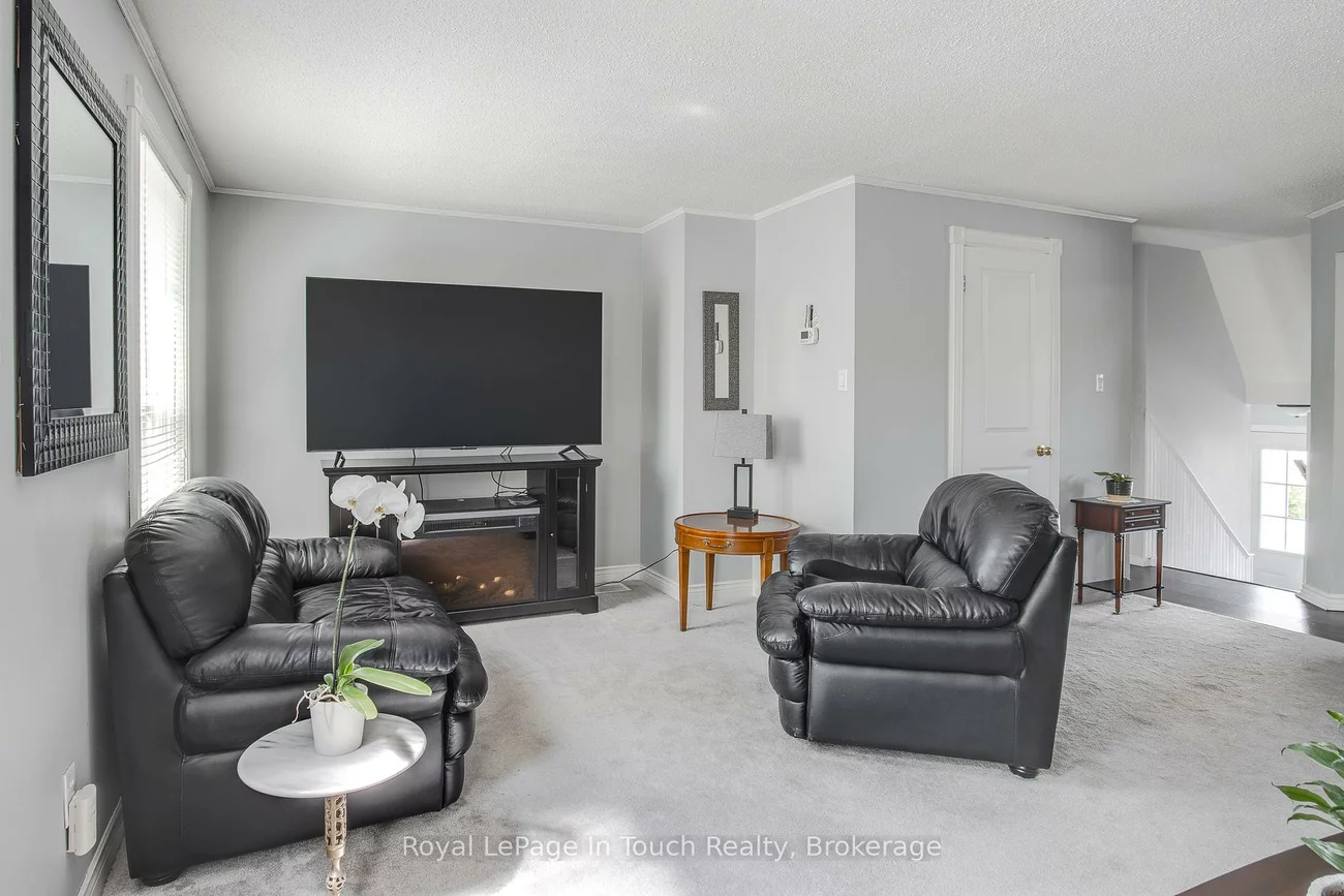 233, Innisfil, Allandale Centre, Barrie