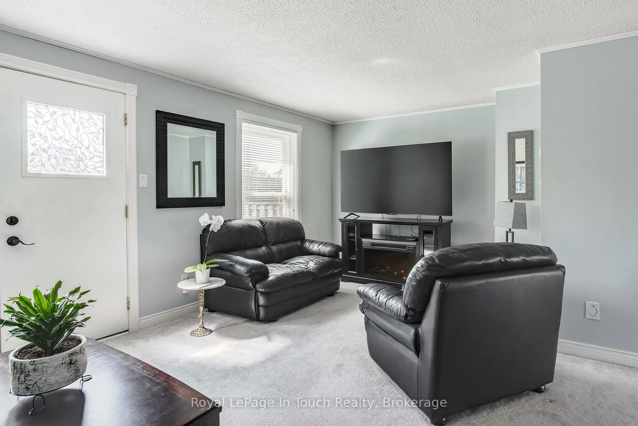 233, Innisfil, Allandale Centre, Barrie