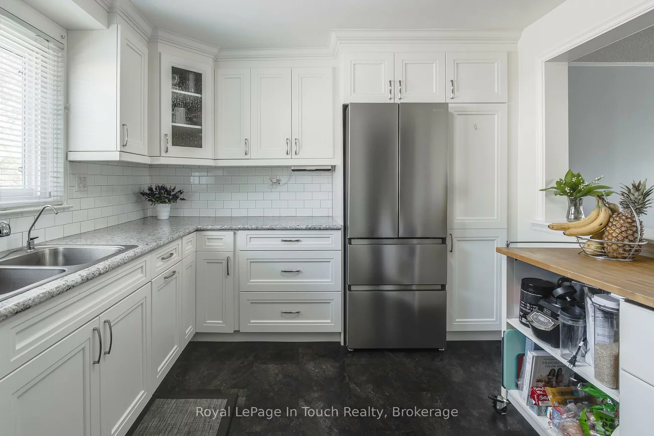 233, Innisfil, Allandale Centre, Barrie