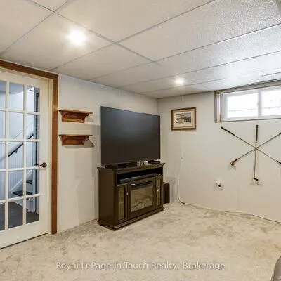 233, Innisfil, Allandale Centre, Barrie