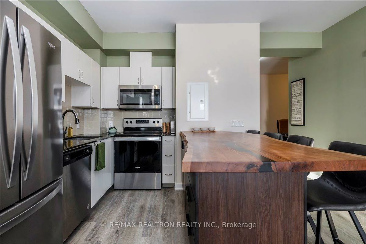 430, Essa, Holly, Barrie