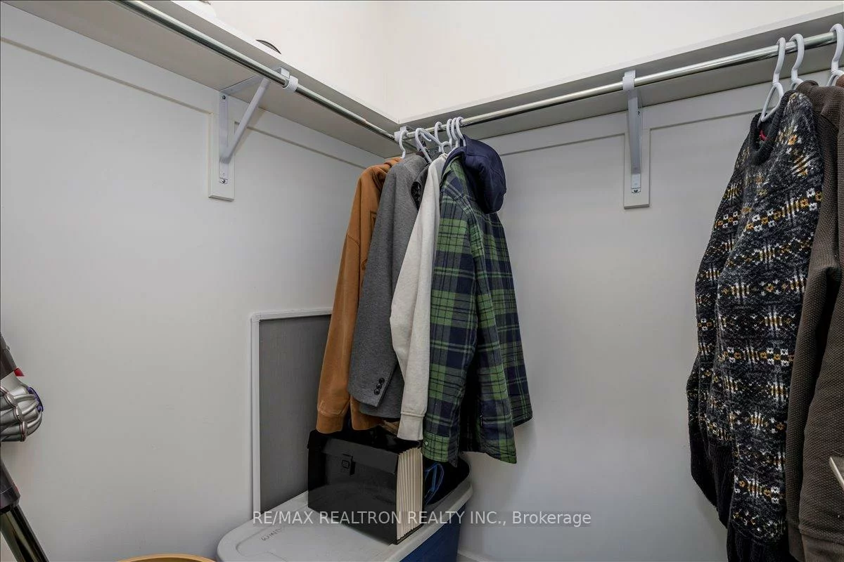 430, Essa, Holly, Barrie