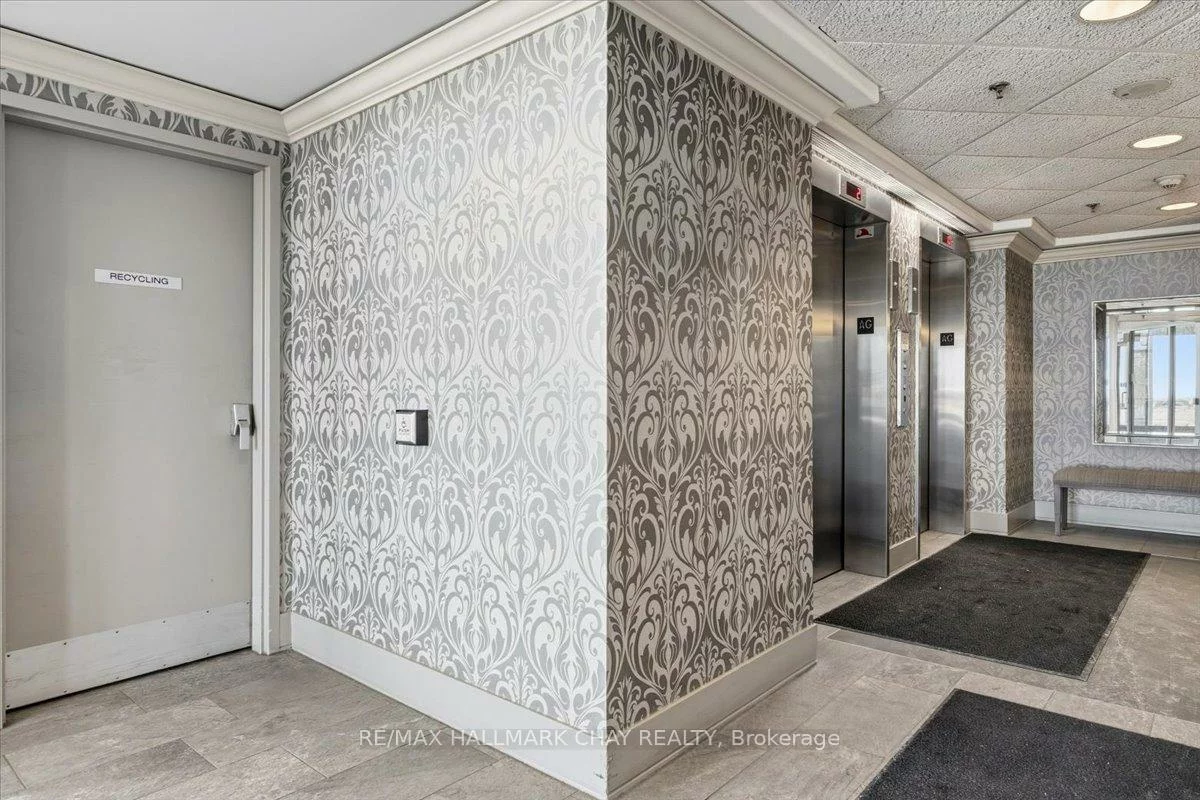 2, Toronto, City Centre, Barrie