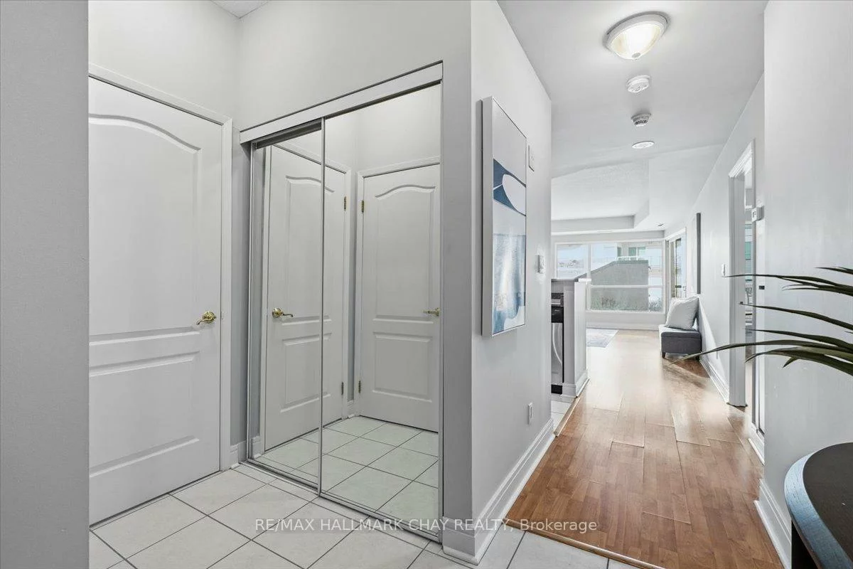 2, Toronto, City Centre, Barrie