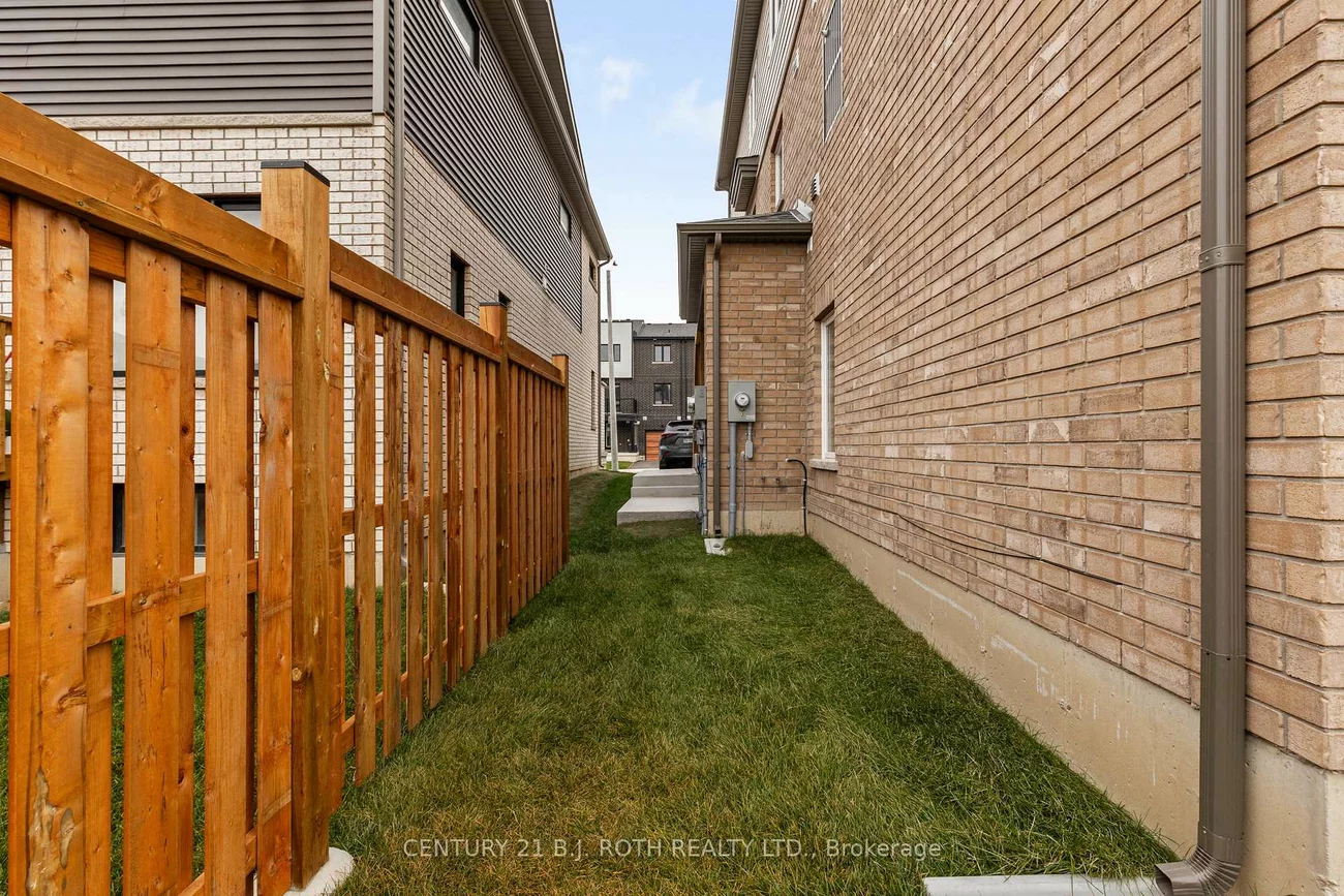 23, HAY, Innis-Shore, Barrie