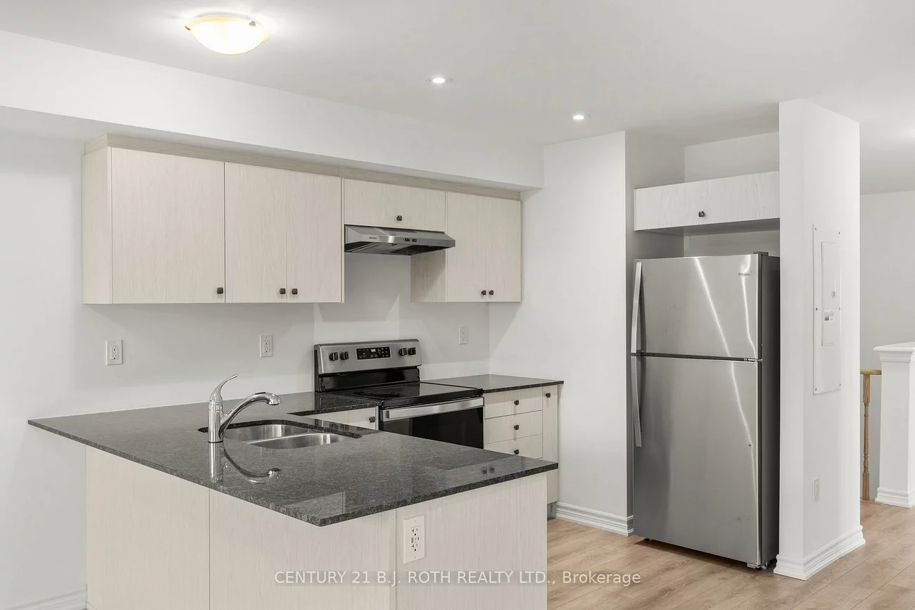 23, HAY, Innis-Shore, Barrie