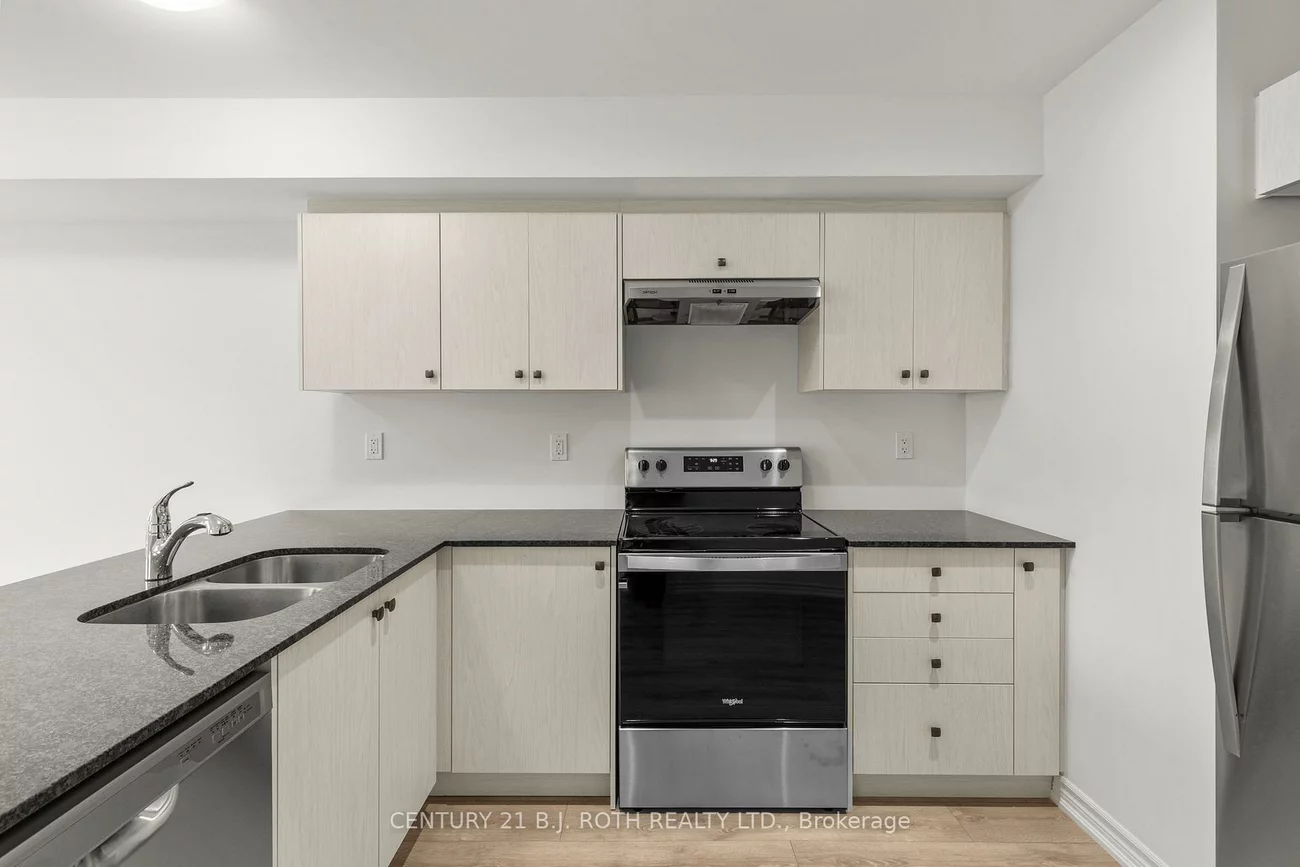 23, HAY, Innis-Shore, Barrie