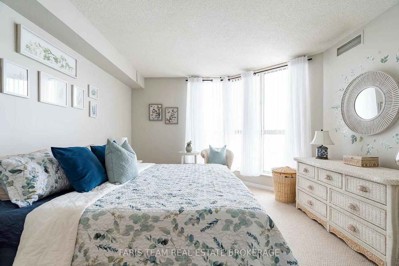 150, Dunlop, City Centre, Barrie