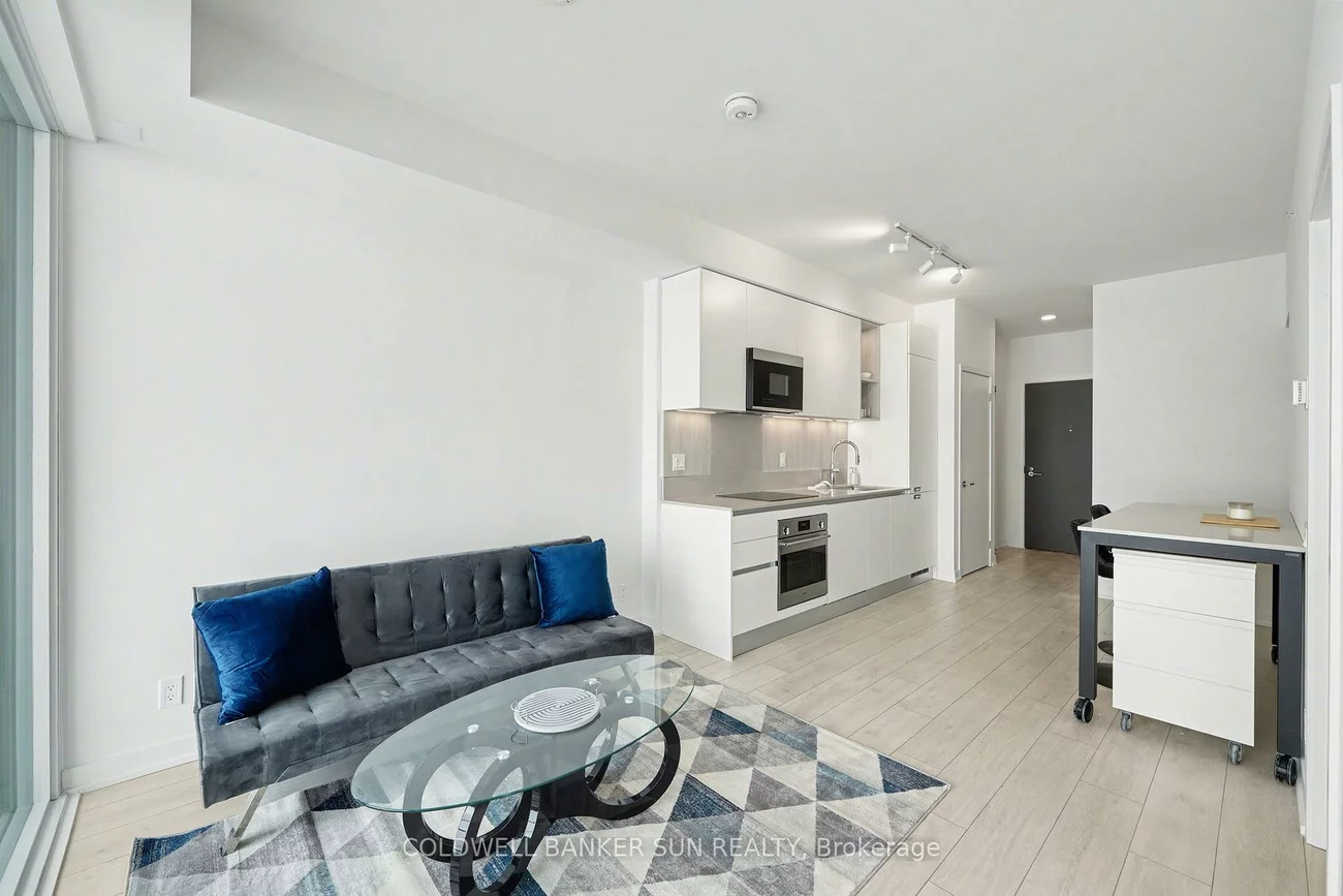 39, Mary, City Centre, Barrie