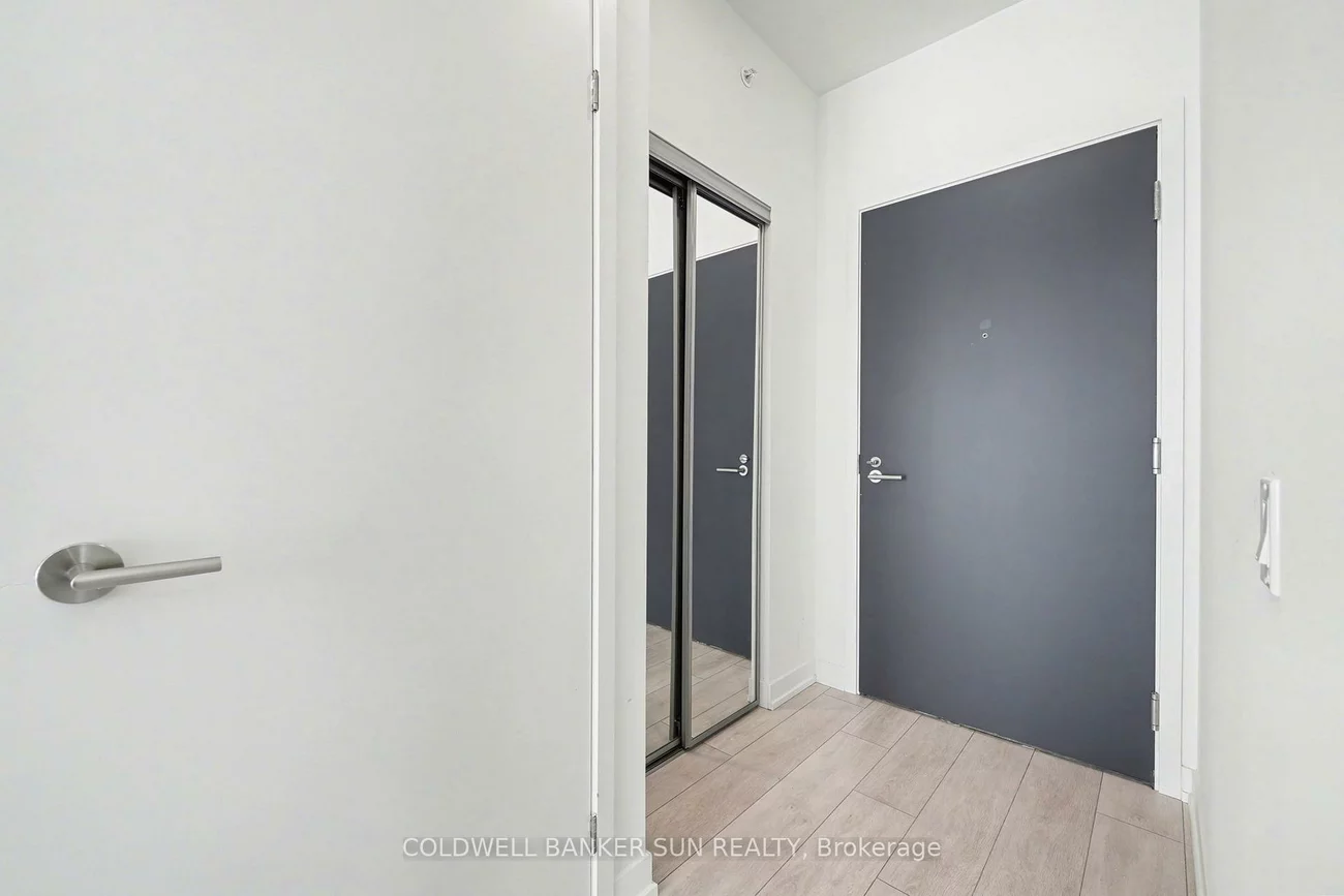 39, Mary, City Centre, Barrie