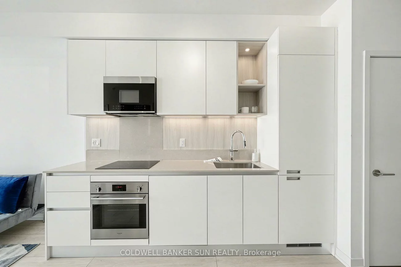 39, Mary, City Centre, Barrie