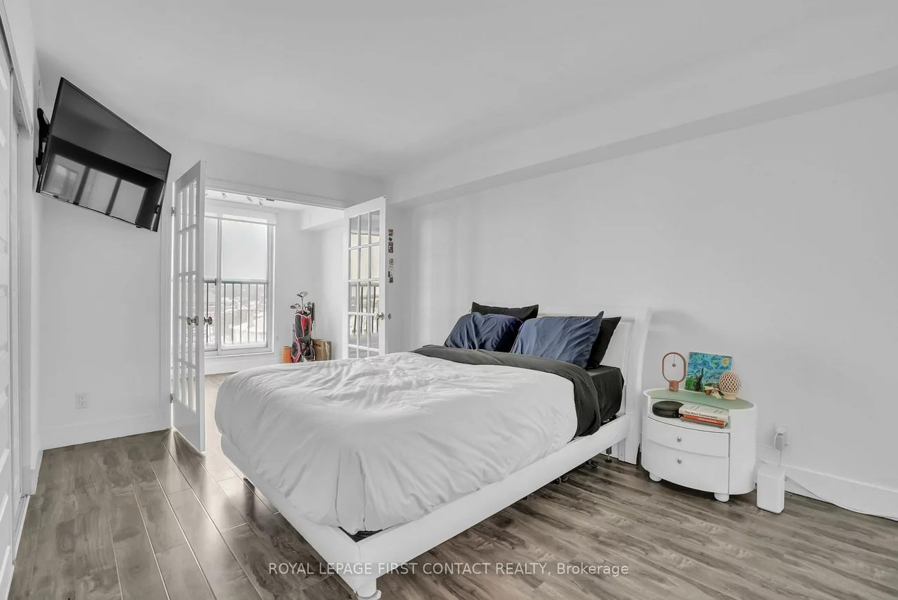 140, Dunlop, City Centre, Barrie