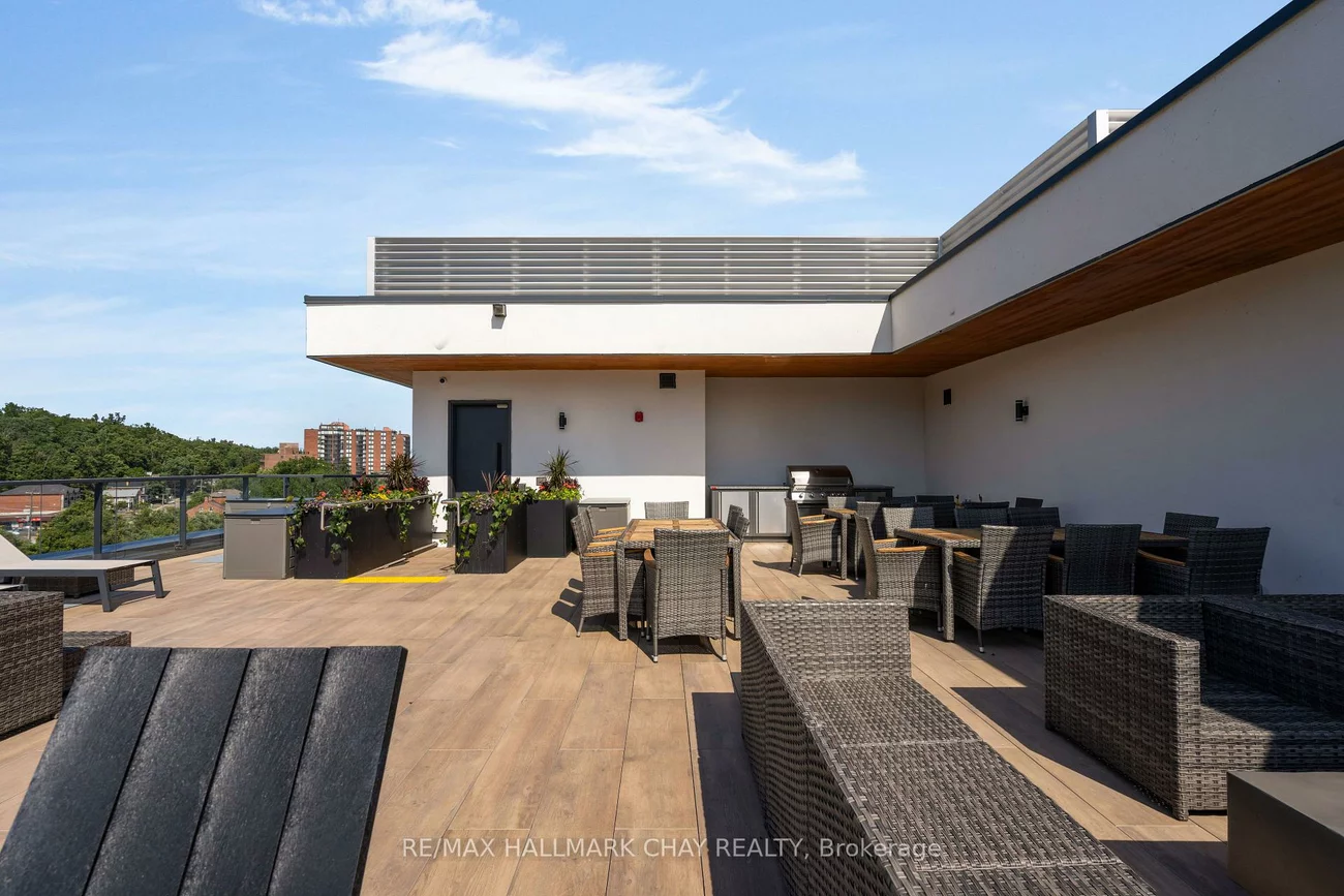 185, Dunlop, City Centre, Barrie