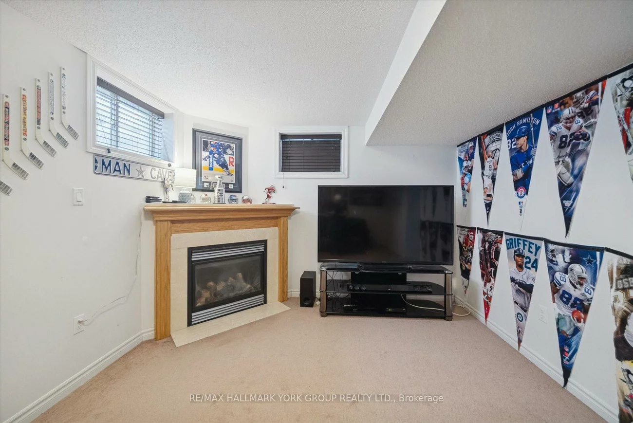 50, Southwoods, Holly, Barrie