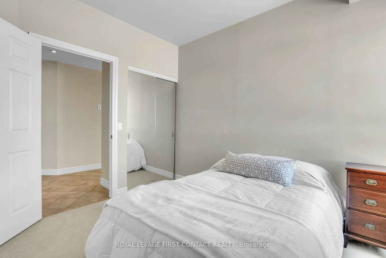 6, Toronto, City Centre, Barrie