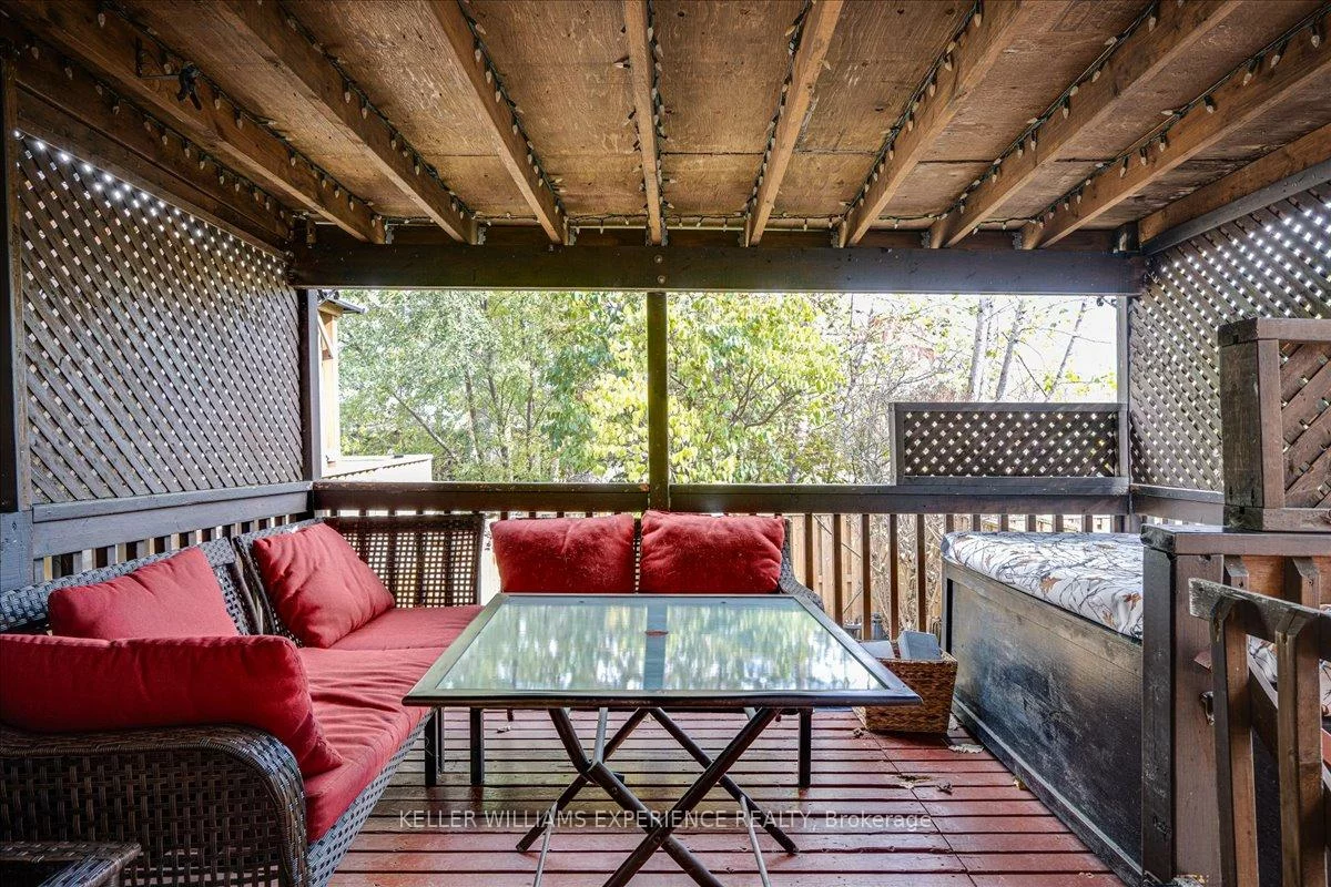 237, Steel, Codrington, Barrie