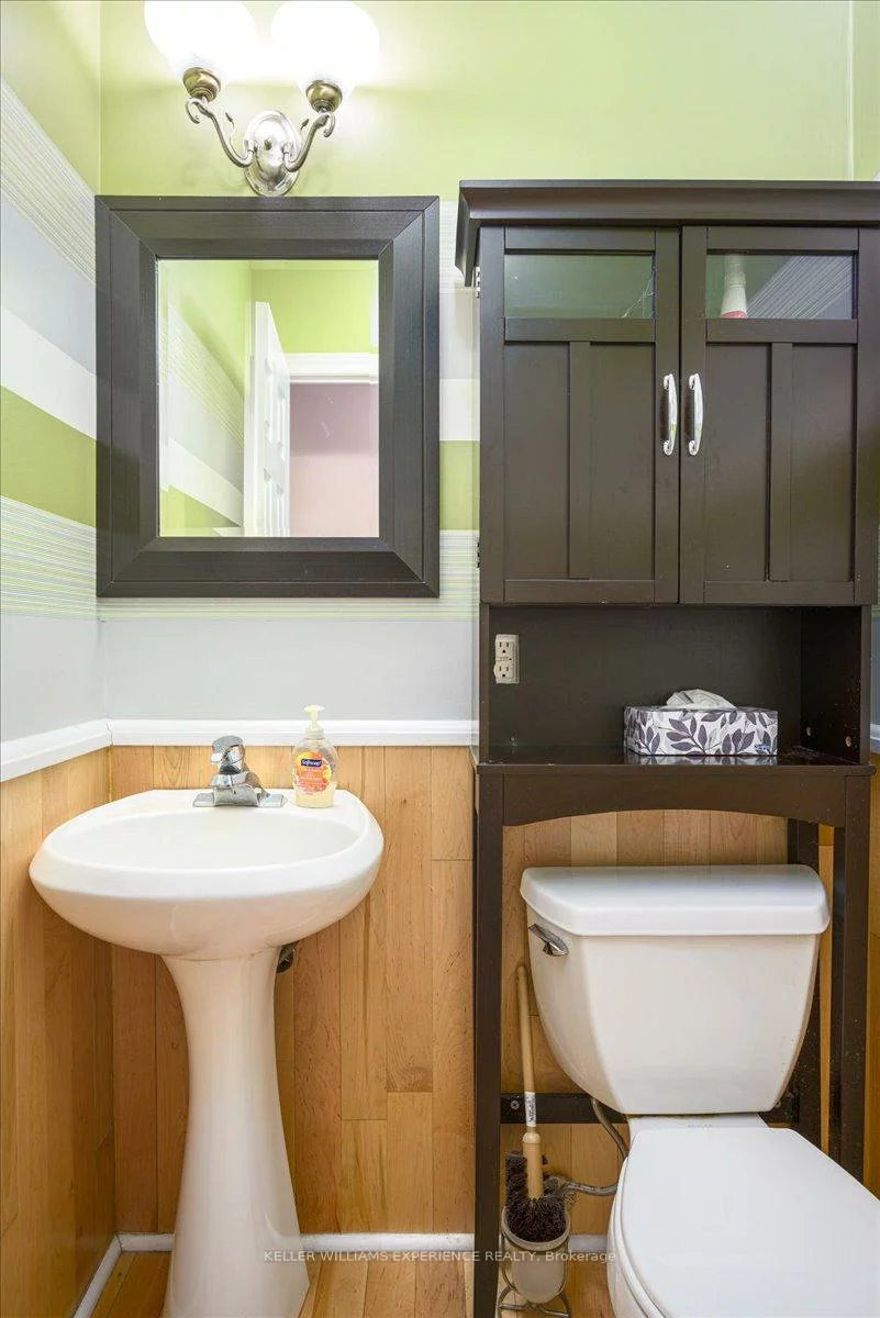 237, Steel, Codrington, Barrie