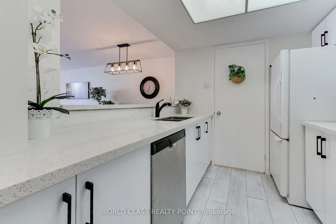 75, Ellen (for sale), Lakeshore, Barrie