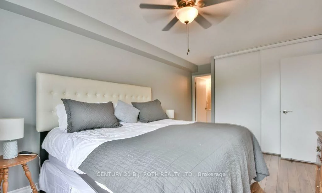 181, Collier, North Shore, Barrie