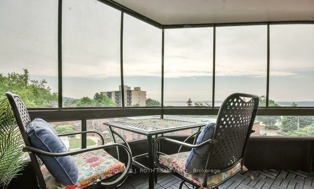 181, Collier, North Shore, Barrie