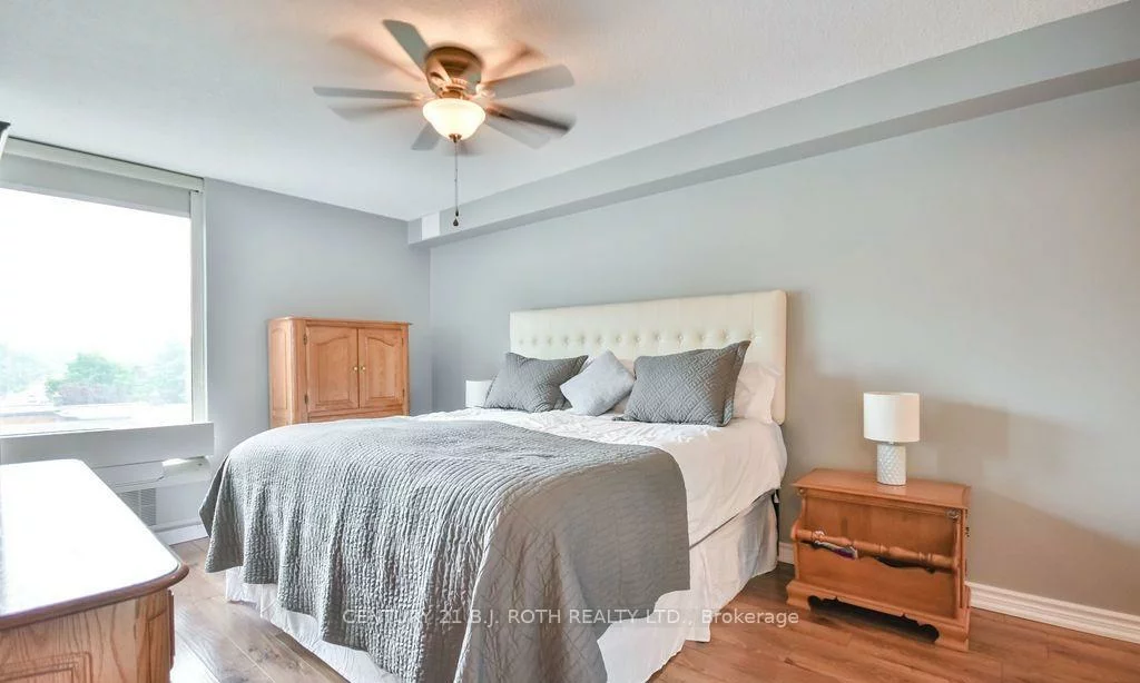 181, Collier, North Shore, Barrie