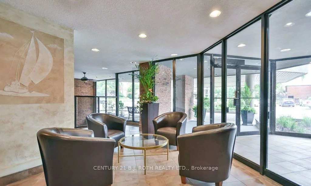 181, Collier, North Shore, Barrie