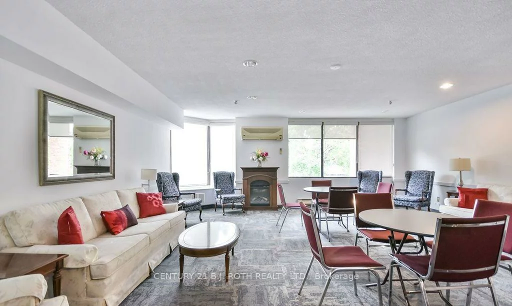 181, Collier, North Shore, Barrie