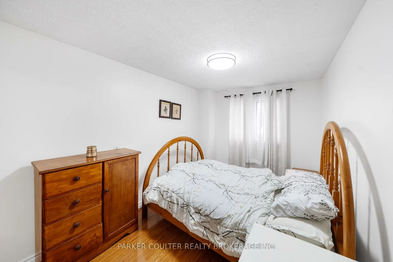 261, Rose, Wellington, Barrie