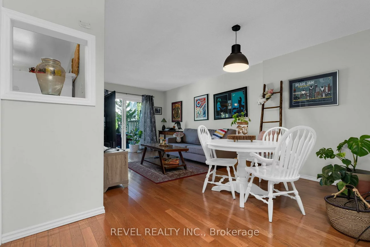 28, Donald, Queen's Park, Barrie