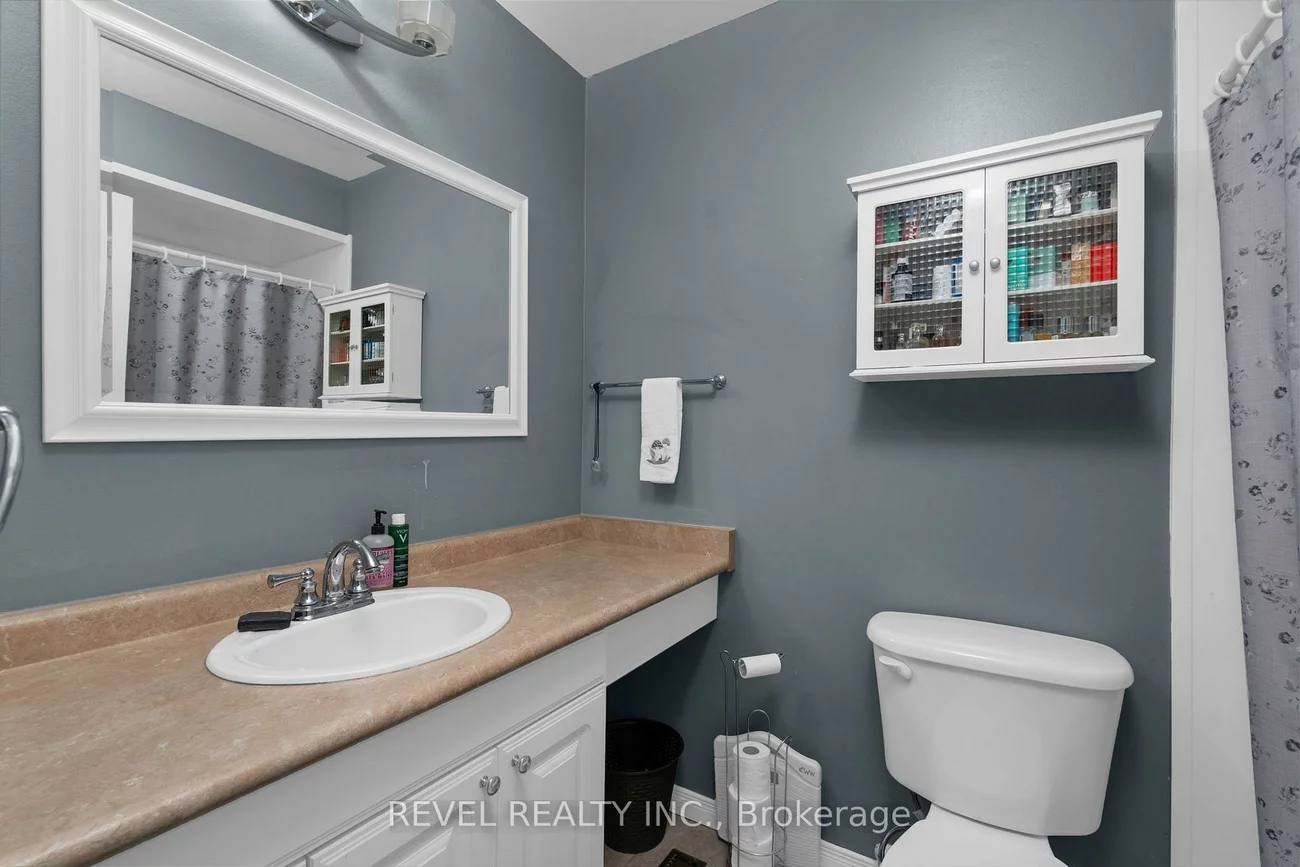 28, Donald, Queen's Park, Barrie