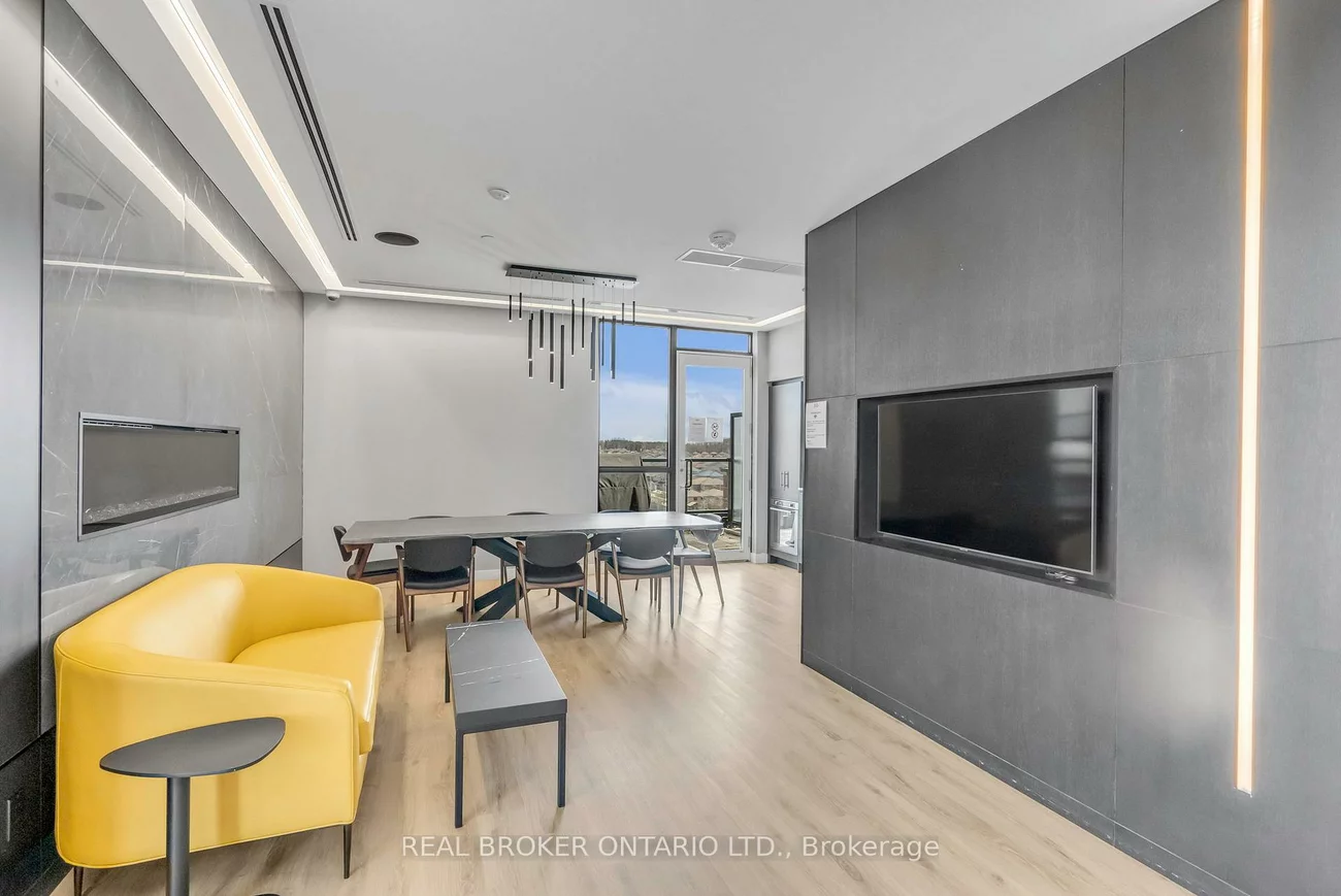 681, Yonge, Painswick South, Barrie