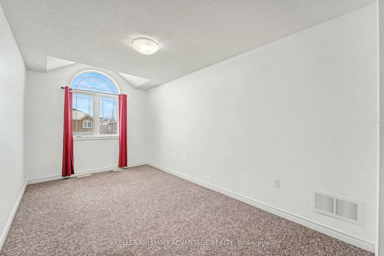 25, Southwoods, Holly, Barrie